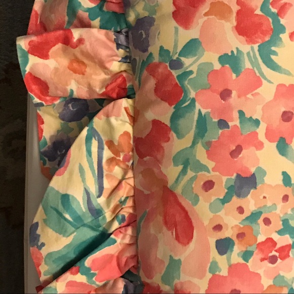 CUSTOM DESIGNER FLORAL ACCENT PILLOW  22” X 22” - Picture 4 of 6